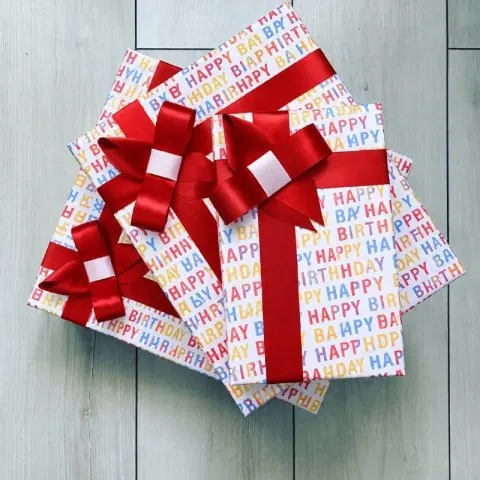 Подарункові коробки Happy birthday