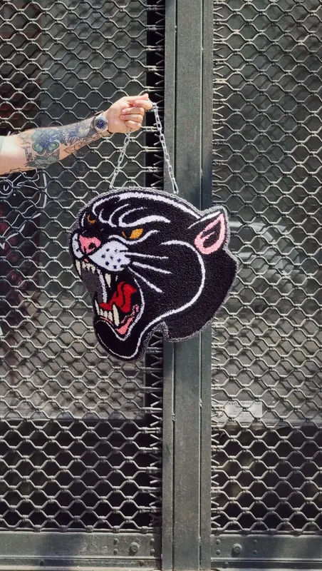Килим "Пантера" ручної роботи в техніці punch needle в стилі old school tattoo